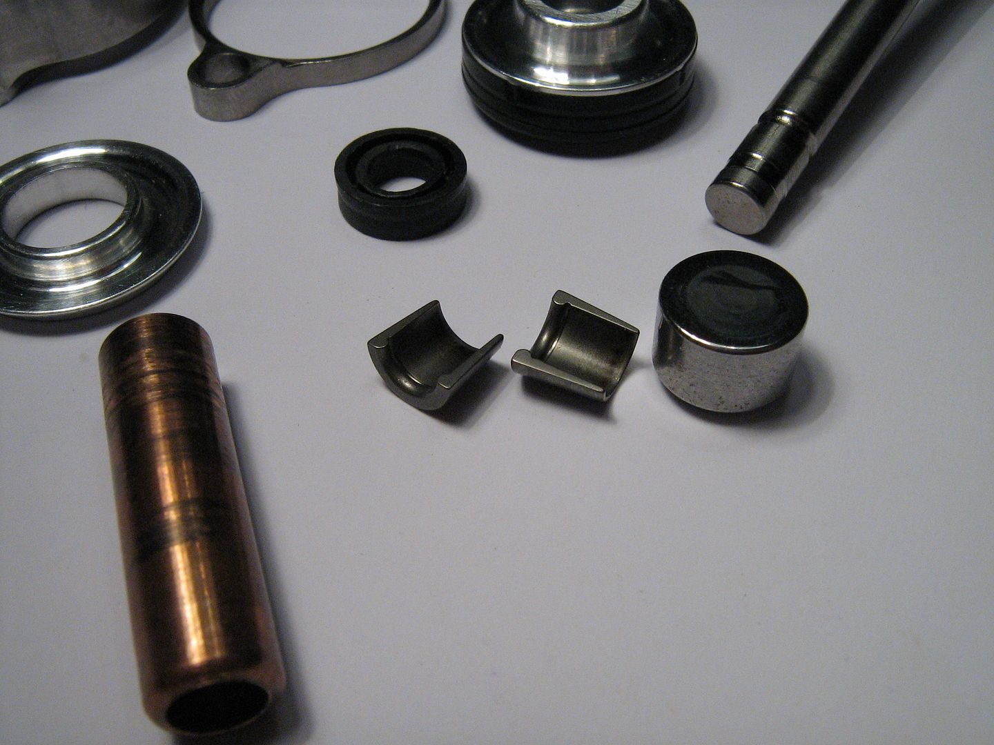 F1 Pneumatic Valve Spring, a closer look